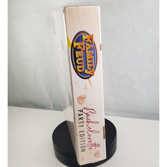 Family Feud Bachelorette Party Edition by Spin Master Games Adult 17+ New - Picture 14 of 16